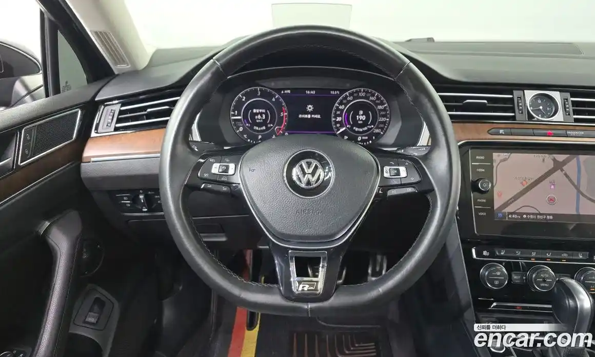 Volkswagen Passat 2018 2.0 Автомат в Москве № 169048, фото 13