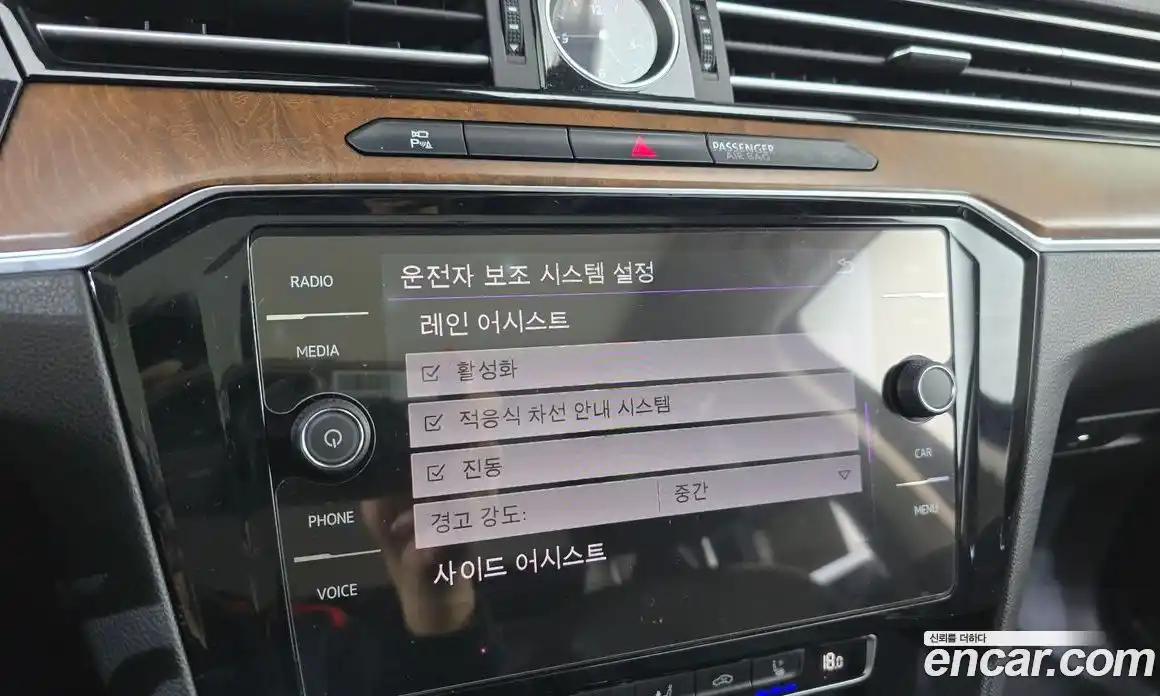 Volkswagen Passat 2018 2.0 Автомат в Москве № 169048, фото 16