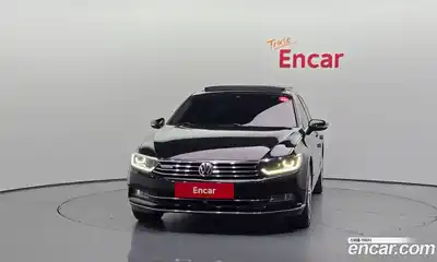 Volkswagen Passat 2018 2.0 Автомат в Москве № 169048, миниатюра 3