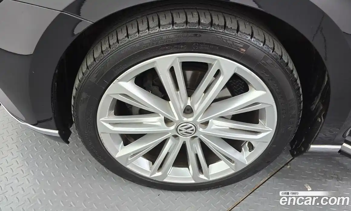 Volkswagen Passat 2018 2.0 Автомат в Москве № 169048, фото 5