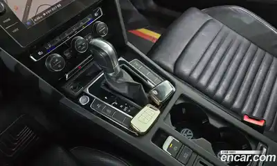 Volkswagen Passat 2018 2.0 Автомат в Москве № 169048, миниатюра 9