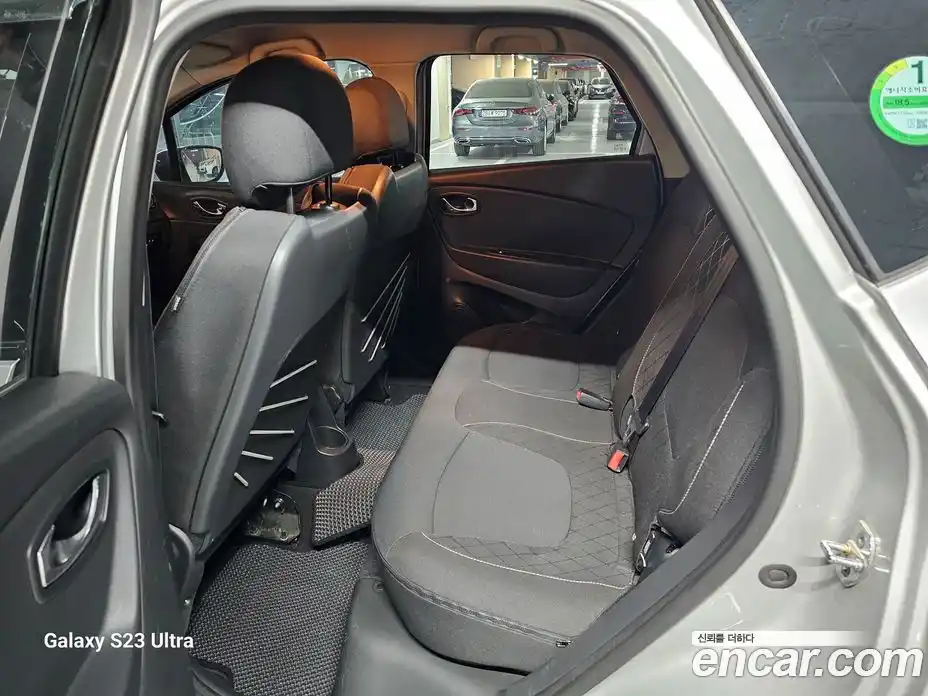 Renault QM3 2014 1.5 Автомат в Москве № 183310, фото 8