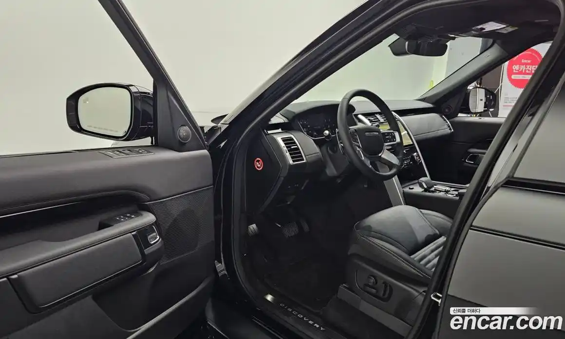 Land Rover Discovery 2025 3.0 Автомат в Москве № 198061, фото 11