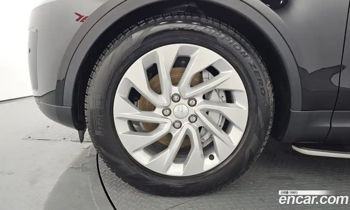 Land Rover Discovery 2025 3.0 Автомат в Москве № 198061, фото 9