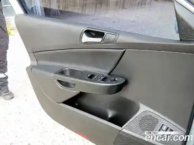 Volkswagen Passat 2008 2.0 Автомат в Москве № 199341, миниатюра 12