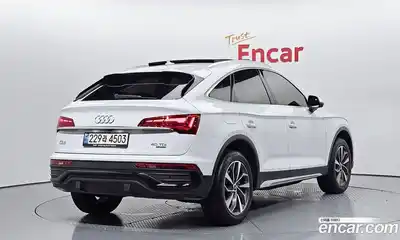Audi Q5 2023 2.0 Автомат в Москве № 212315, миниатюра 2