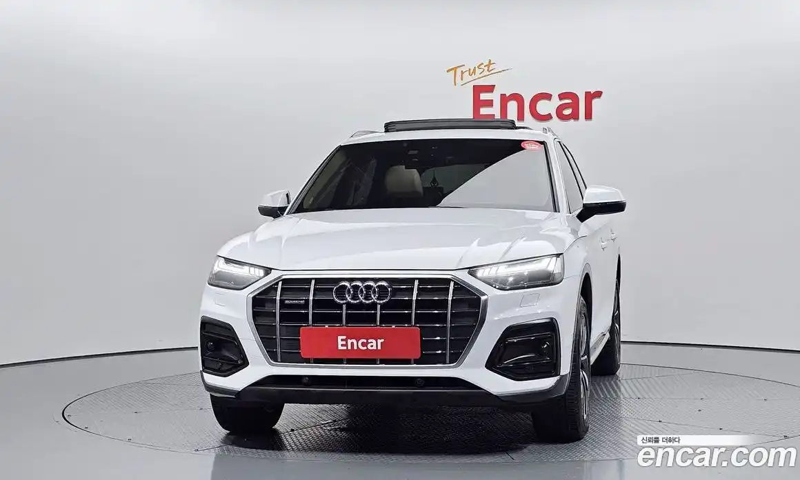 Audi Q5 2023 2.0 Автомат в Москве № 212315, фото 3