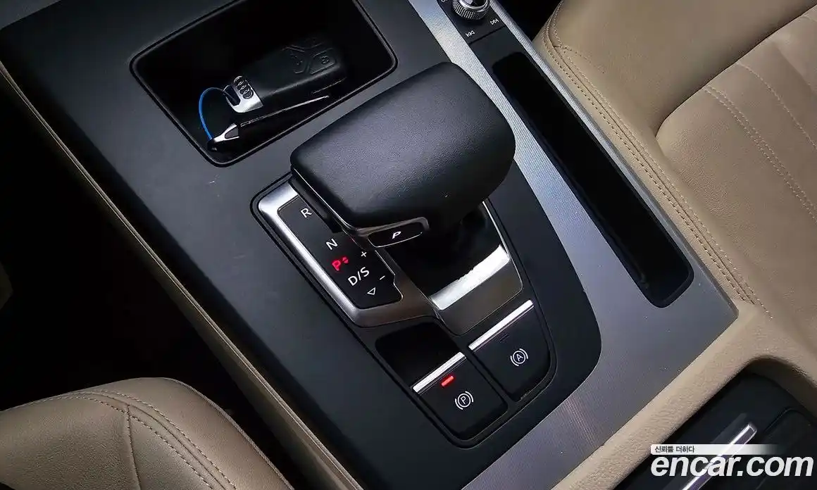 Audi Q5 2023 2.0 Автомат в Москве № 212315, фото 9