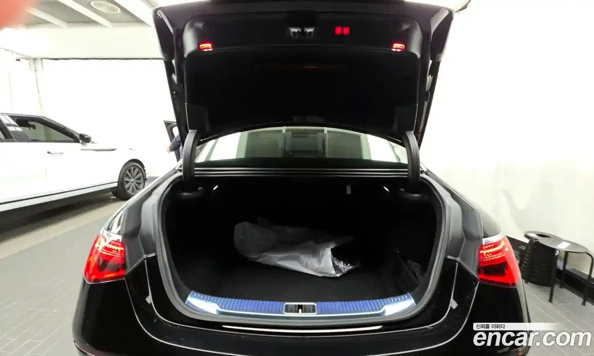 Mercedes-Benz S-Class 2023 3.0 Автомат в Москве № 224662, фото 20