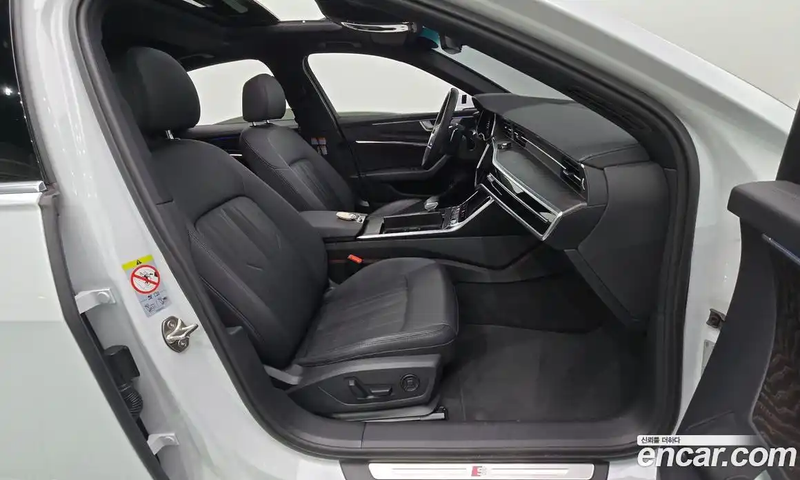 Audi A6 2023 2.0 Автомат в Москве № 229884, фото 11