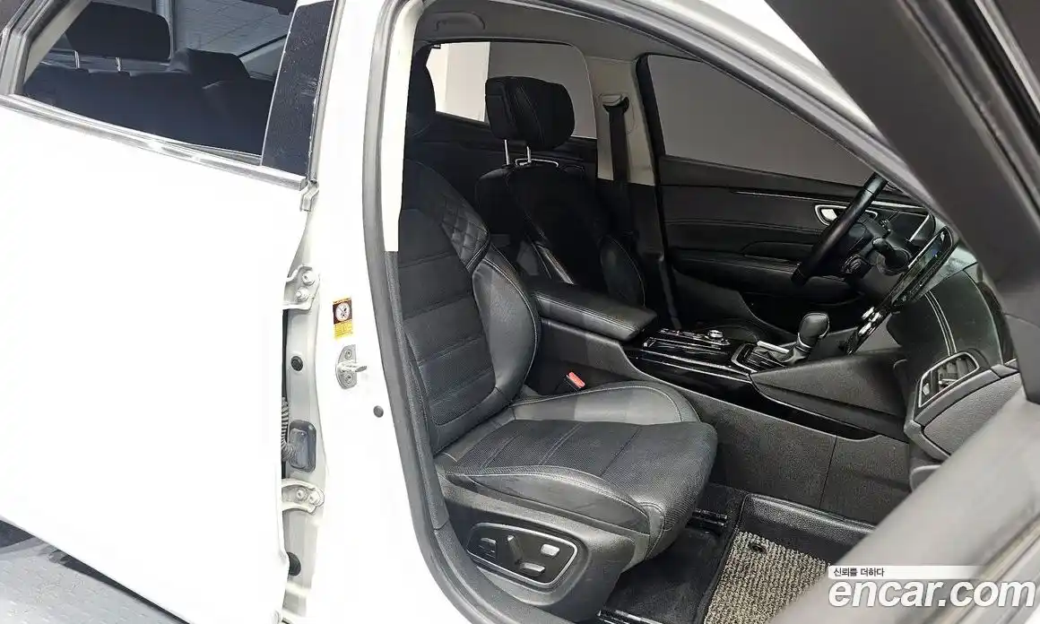 Renault SM6 2016 1.6 Автомат в Москве № 357537, фото 12