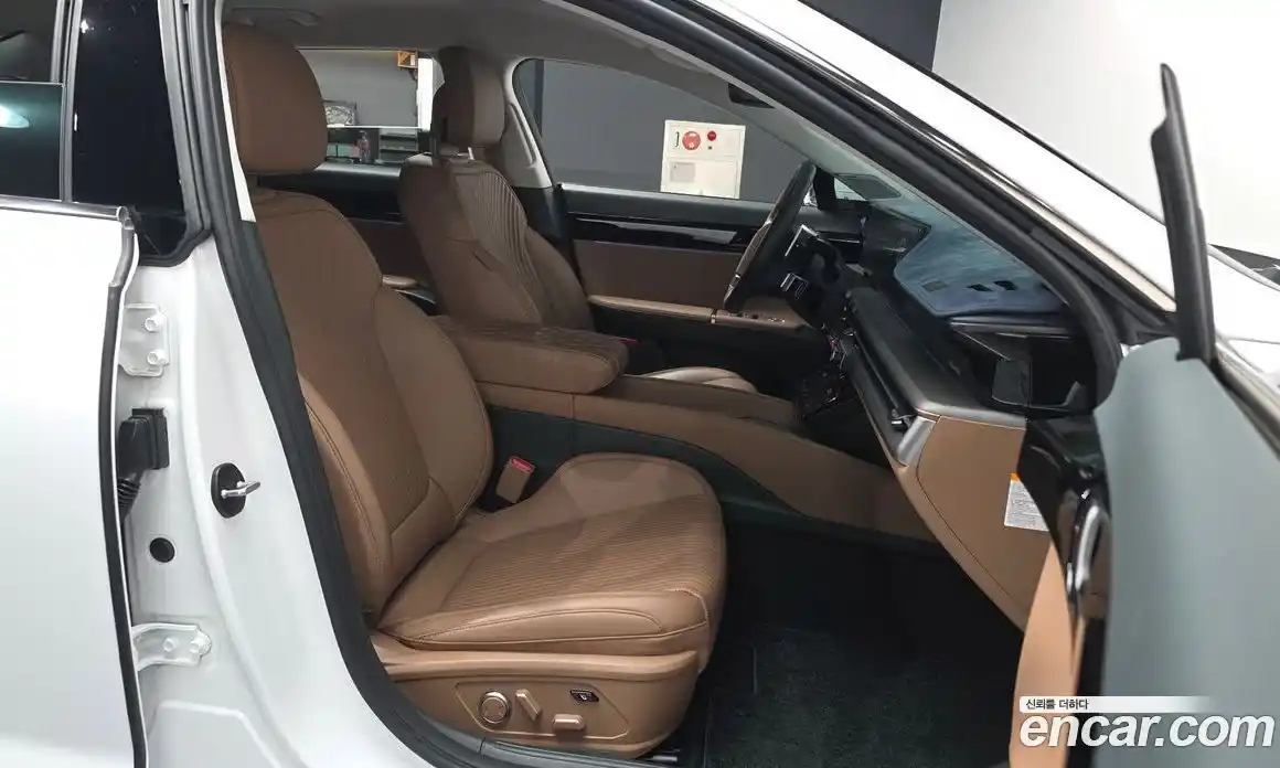 Hyundai Grandeur 2023 1.6 Автомат в Москве № 714289, фото 11