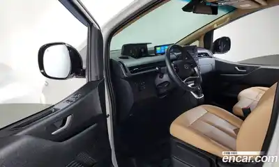 Hyundai Staria 2022 3.5 Автомат в Москве № 714575, миниатюра 9