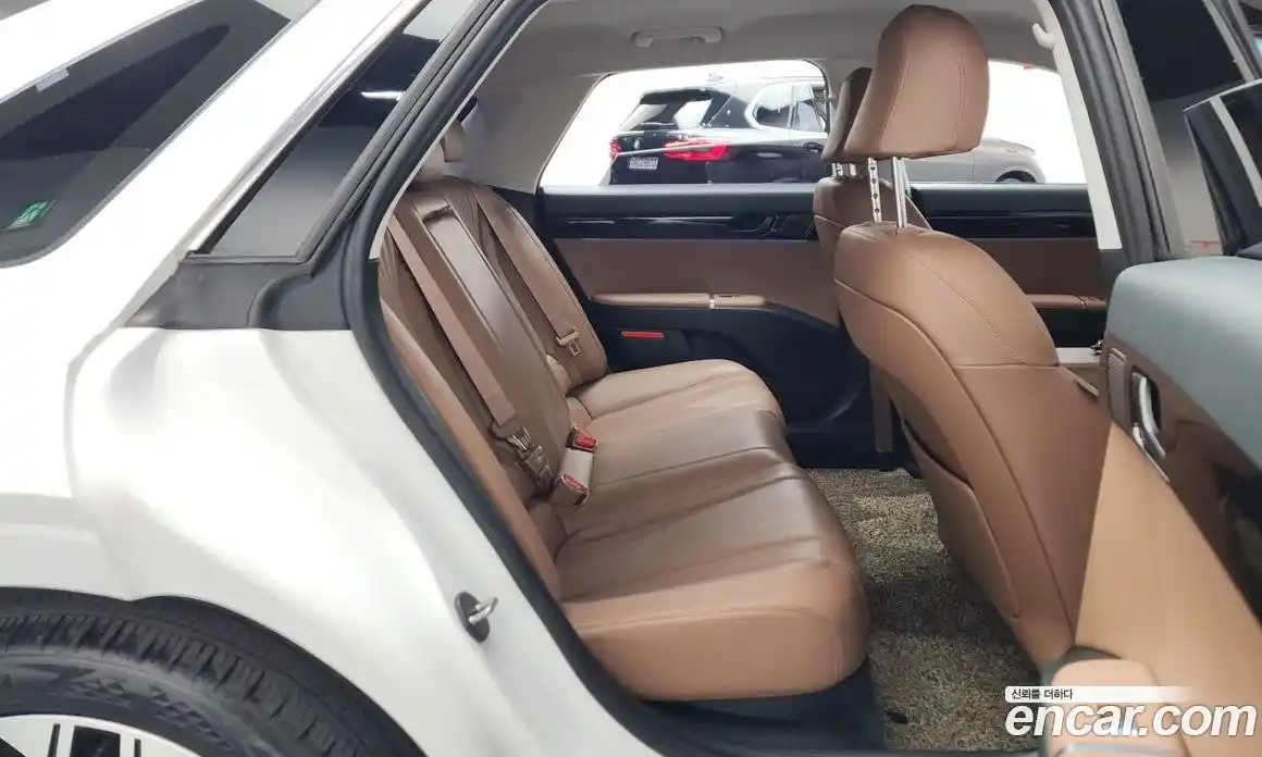 Hyundai Grandeur 2023 3.5 Автомат в Москве № 714615, фото 12