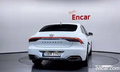 Hyundai Grandeur 2022 2.5 Автомат в Москве № 715168, миниатюра 3