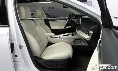 Hyundai Grandeur 2023 2.5 Автомат в Москве № 715243, миниатюра 11