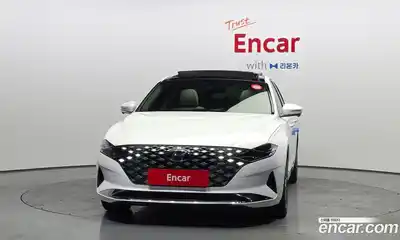 Hyundai Grandeur 2023 2.5 Автомат в Москве № 715243, миниатюра 3