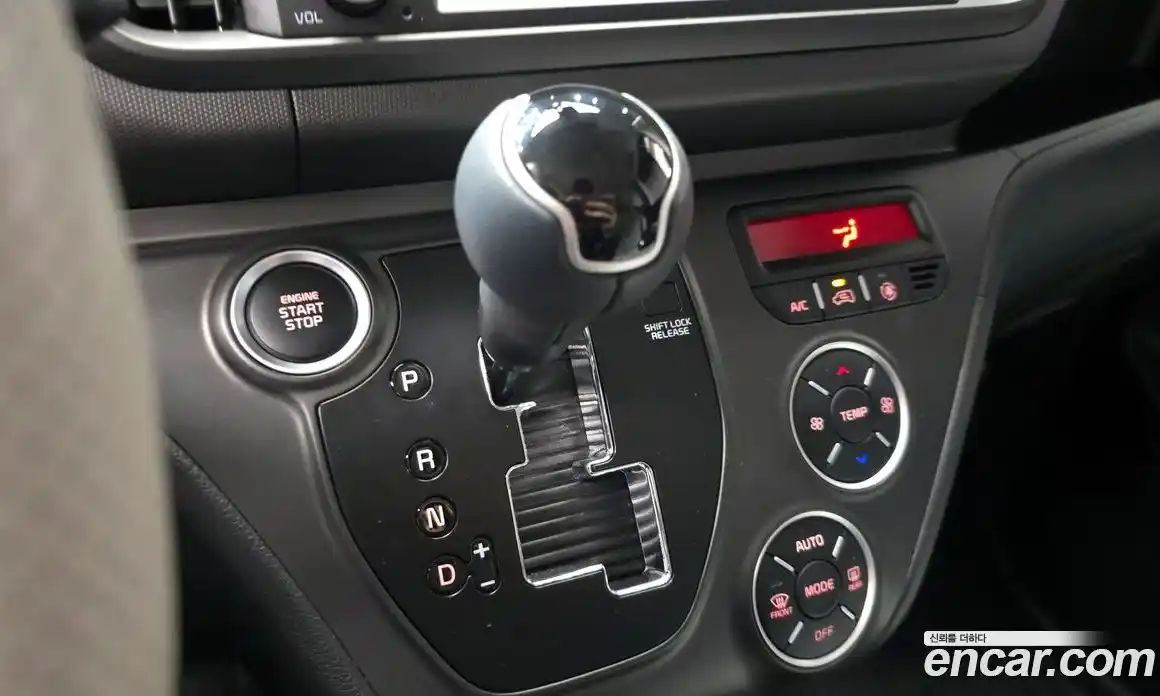 Kia Ray 2024 1.0 Автомат в Москве № 715629, фото 9