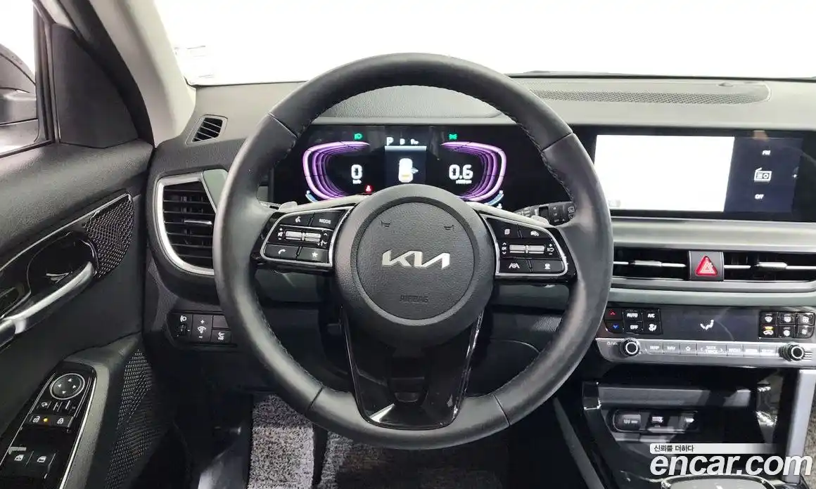 Kia Seltos 2024 1.6 Автомат в Москве № 715804, фото 13