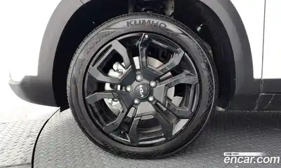 Kia Seltos 2024 1.6 Автомат в Москве № 715804, миниатюра 5