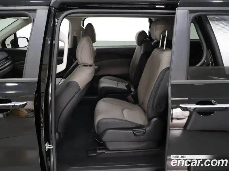 Kia Canival 2025 2.2 Автомат в Москве № 715965, фото 10