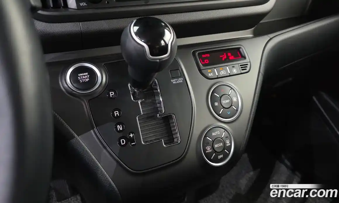 Kia Ray 2023 1.0 Автомат в Москве № 716200, фото 9