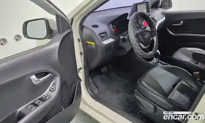 Kia Morning 2013 1.0 Автомат в Москве № 716202, миниатюра 11