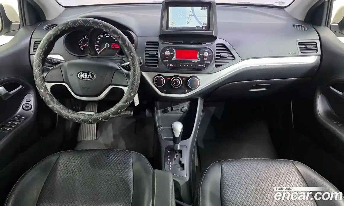 Kia Morning 2013 1.0 Автомат в Москве № 716202, фото 7