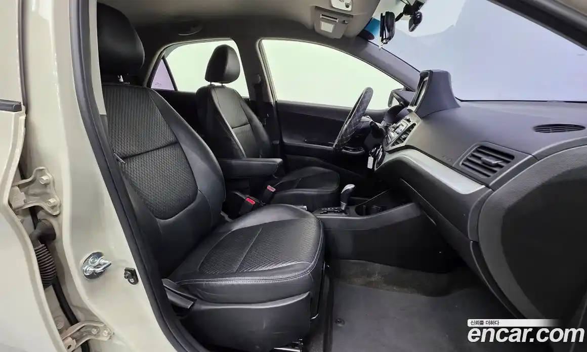 Kia Morning 2013 1.0 Автомат в Москве № 716202, фото 10