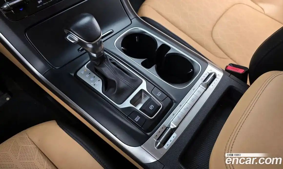 Kia Canival 2021 2.2 Автомат в Москве № 716389, фото 9