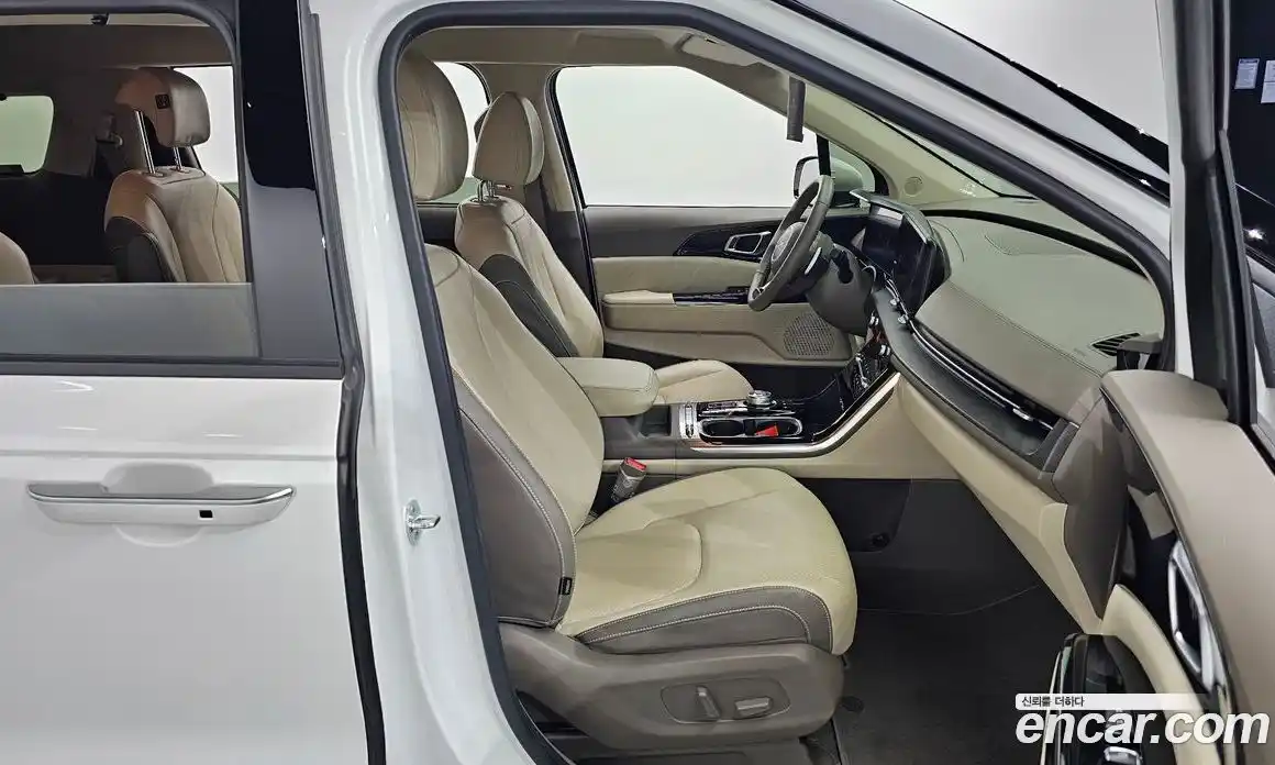 Kia Canival 2022 2.2 Автомат в Москве № 716612, фото 11