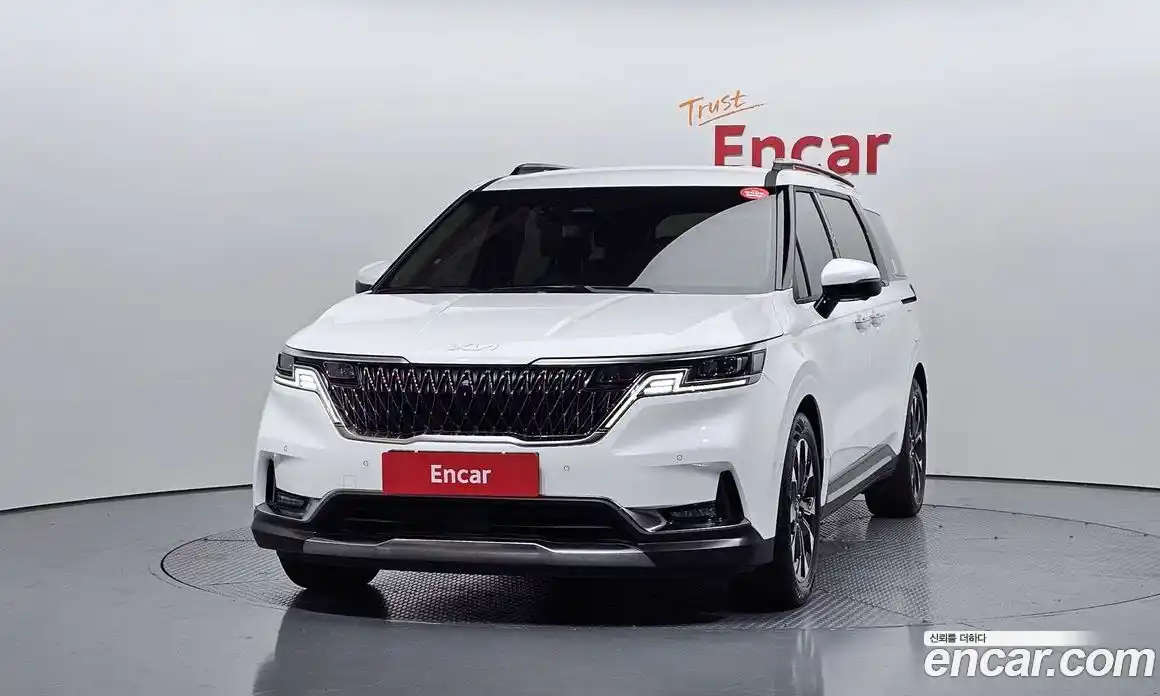 Kia Canival 2022 2.2 Автомат в Москве № 716612, фото 3