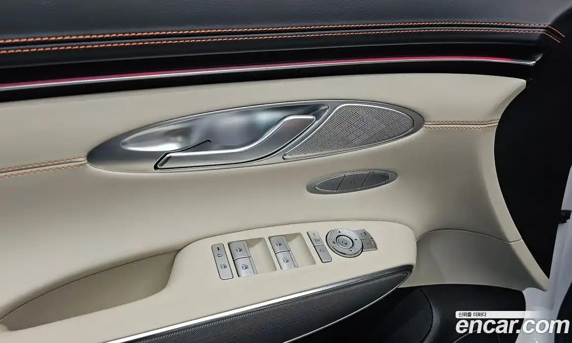 Genesis GV70 2025 2.5 Автомат в Москве № 716712, фото 16