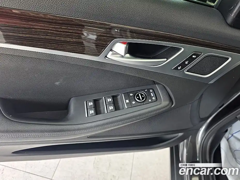 Genesis G80 2016 3.3 Автомат в Москве № 716872, фото 17