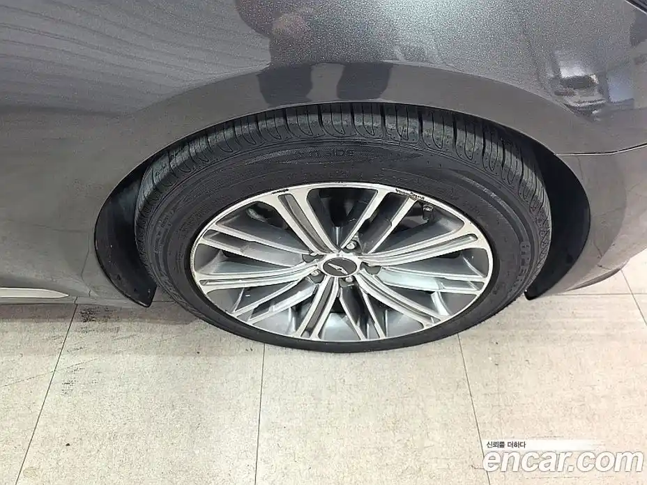 Genesis G80 2016 3.3 Автомат в Москве № 716872, фото 19