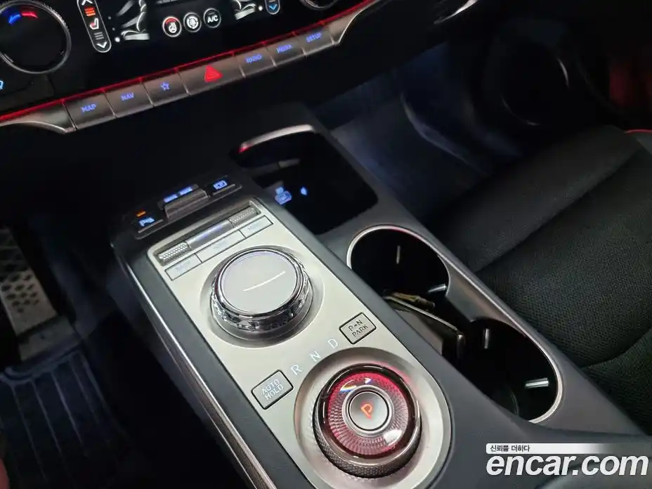 Genesis GV70 2021 2.5 Автомат в Москве № 716978, фото 9