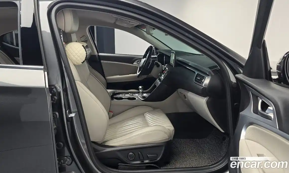 Genesis G70 2017 2.0 Автомат в Москве № 717256, фото 10