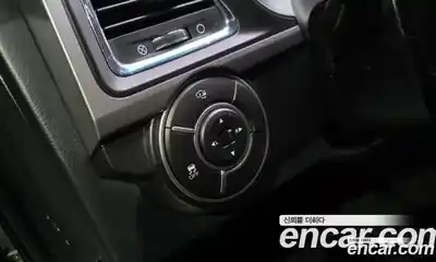 SsangYong Korando 2016 2.0 Автомат в Москве № 717713, миниатюра 11