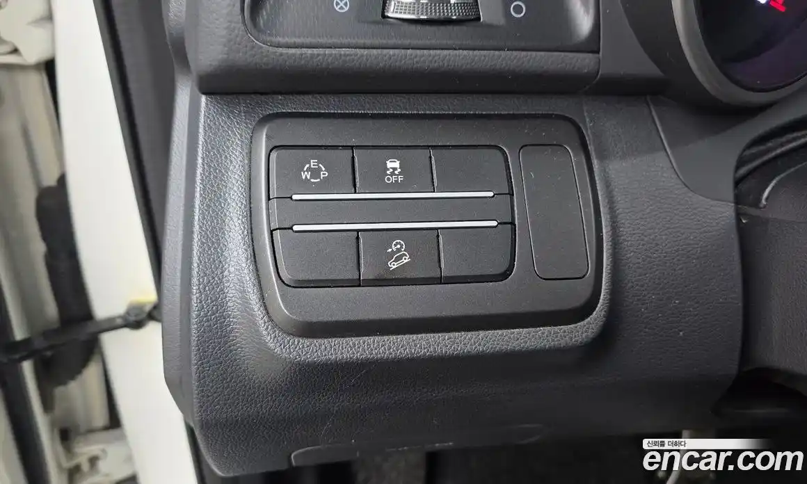 SsangYong TIBOLI 2019 1.6 Автомат в Москве № 717926, фото 17