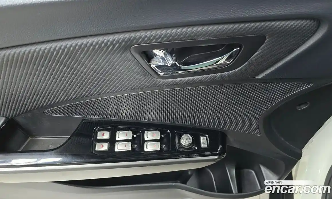 SsangYong TIBOLI 2019 1.6 Автомат в Москве № 717926, фото 18