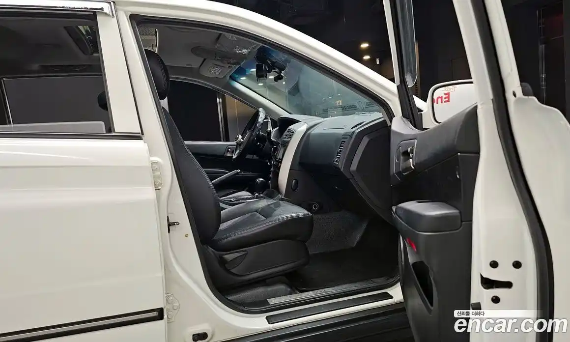 SsangYong Korando 2013 2.0 Автомат в Москве № 717952, фото 11