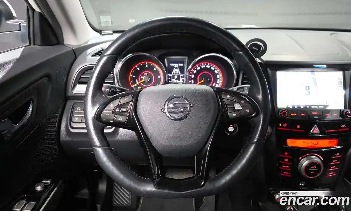 SsangYong TIBOLI 2018 1.6 Автомат в Москве № 718229, фото 13