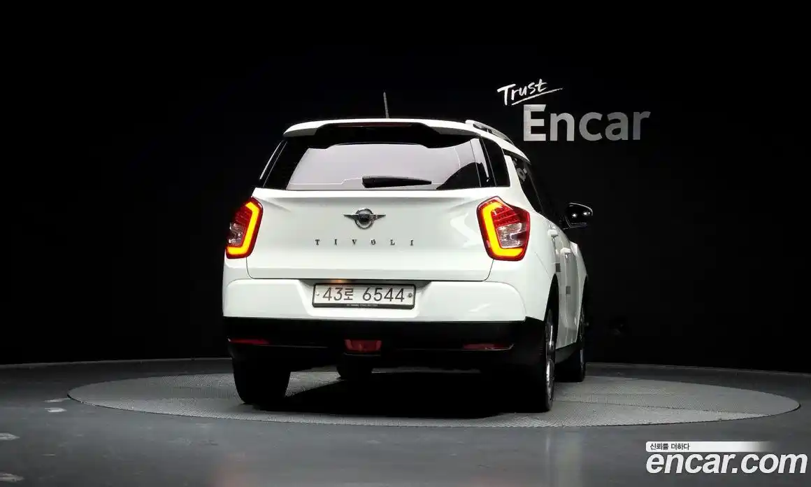 SsangYong TIBOLI 2018 1.6 Автомат в Москве № 718229, фото 4