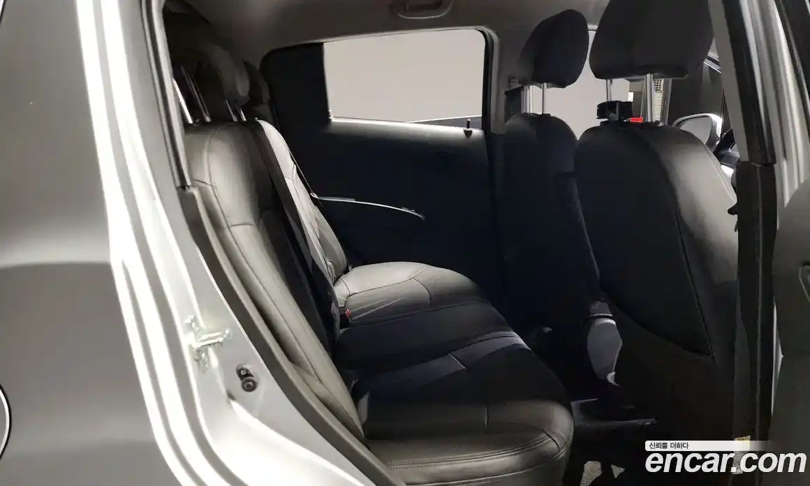 Chevrolet Spark 2014 1.0 Автомат в Москве № 718978, фото 12