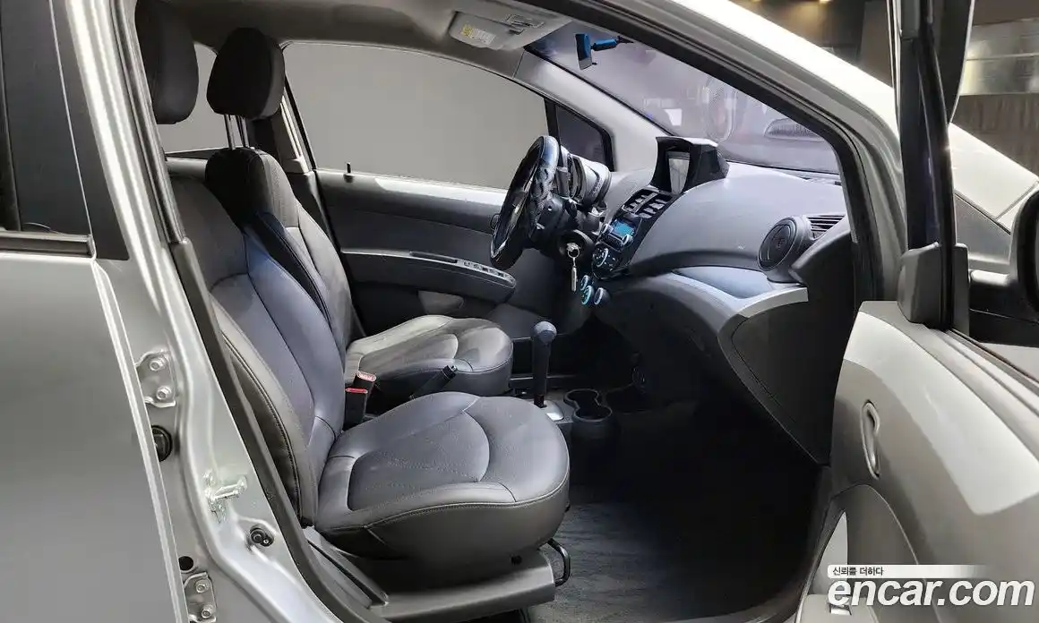 Chevrolet Spark 2014 1.0 Автомат в Москве № 718978, фото 10