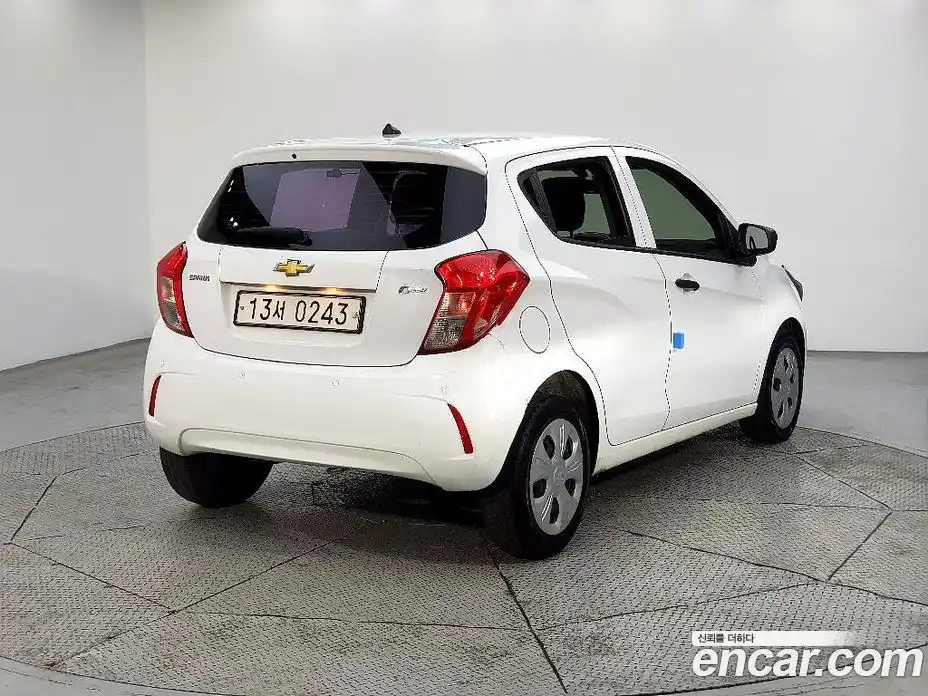 Chevrolet Spark 2017 1.0 Автомат в Москве № 719227, фото 4