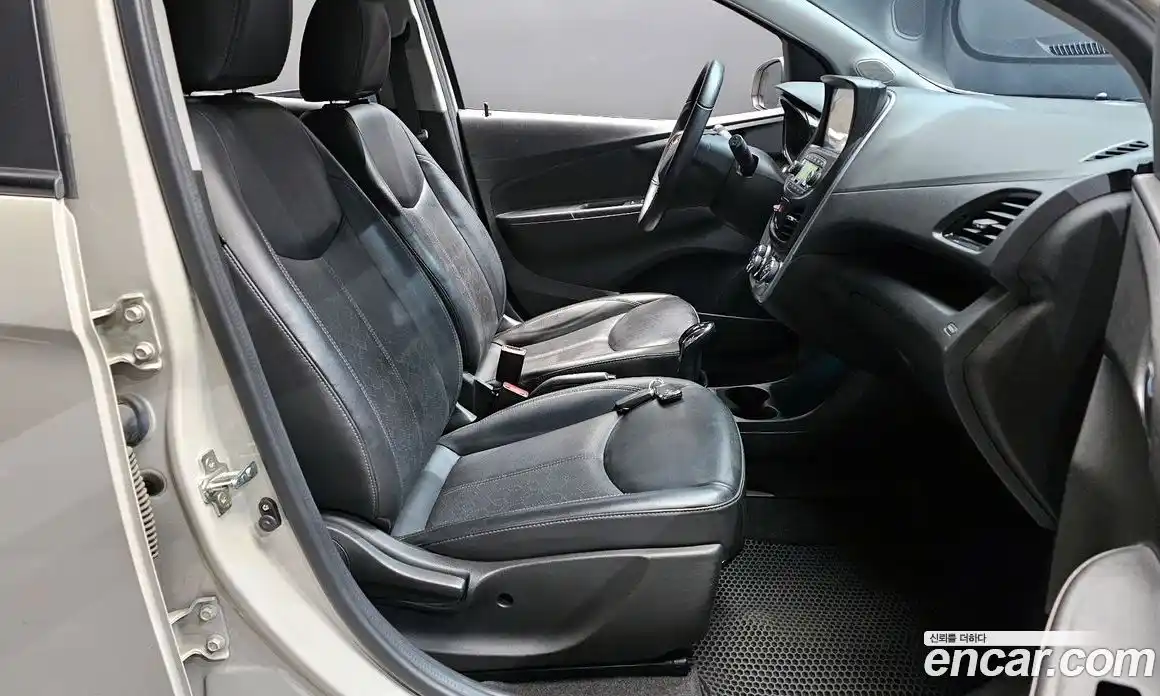 Chevrolet Spark 2017 1.0 Автомат в Москве № 719289, фото 11