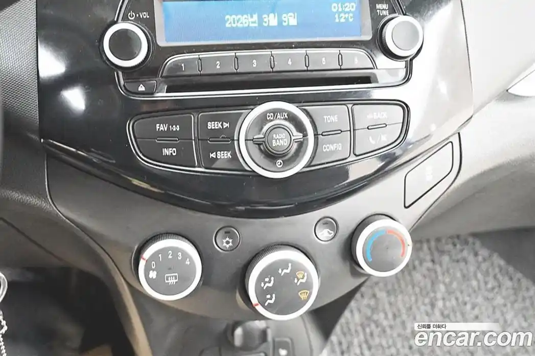 Chevrolet Spark 2015 1.0 Автомат в Москве № 719438, фото 17