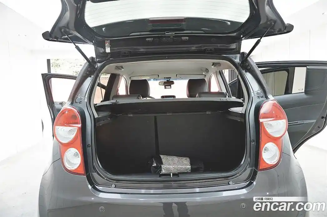 Chevrolet Spark 2015 1.0 Автомат в Москве № 719438, фото 18