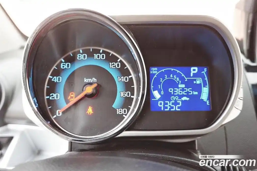 Chevrolet Spark 2015 1.0 Автомат в Москве № 719438, фото 8